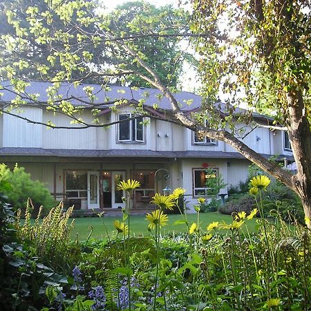 Cedar Wood Lodge Bed & Breakfast Inn Port Alberni Zewnętrze zdjęcie