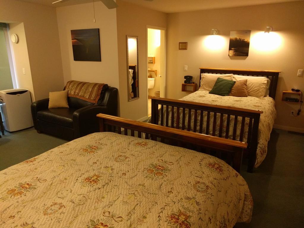 Cedar Wood Lodge Bed & Breakfast Inn Port Alberni Zewnętrze zdjęcie
