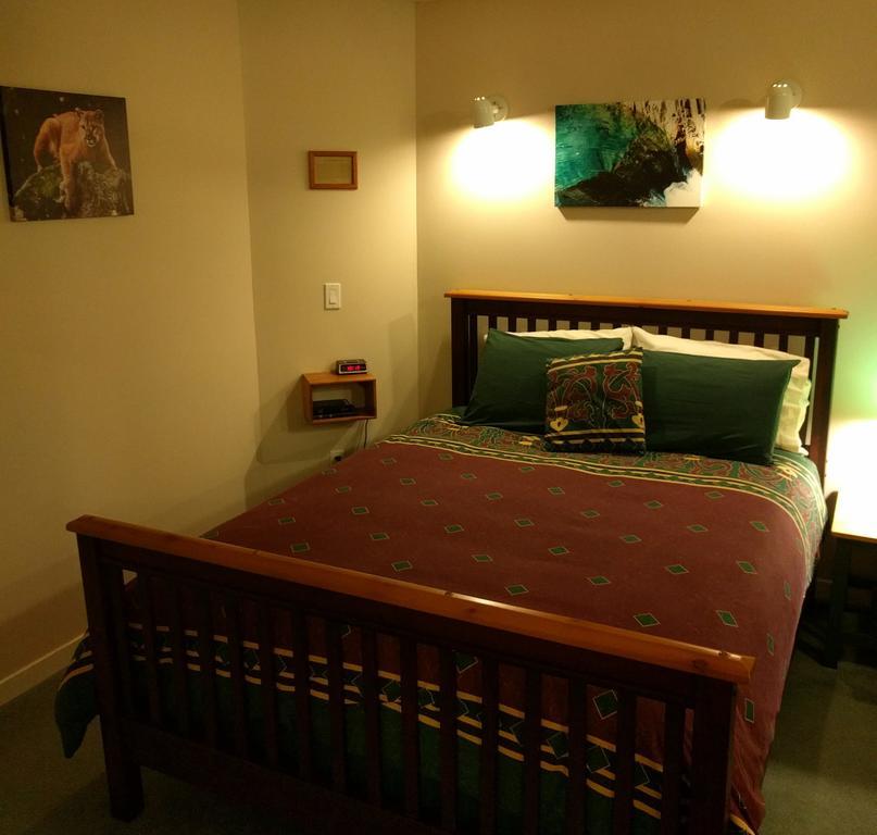 Cedar Wood Lodge Bed & Breakfast Inn Port Alberni Zewnętrze zdjęcie
