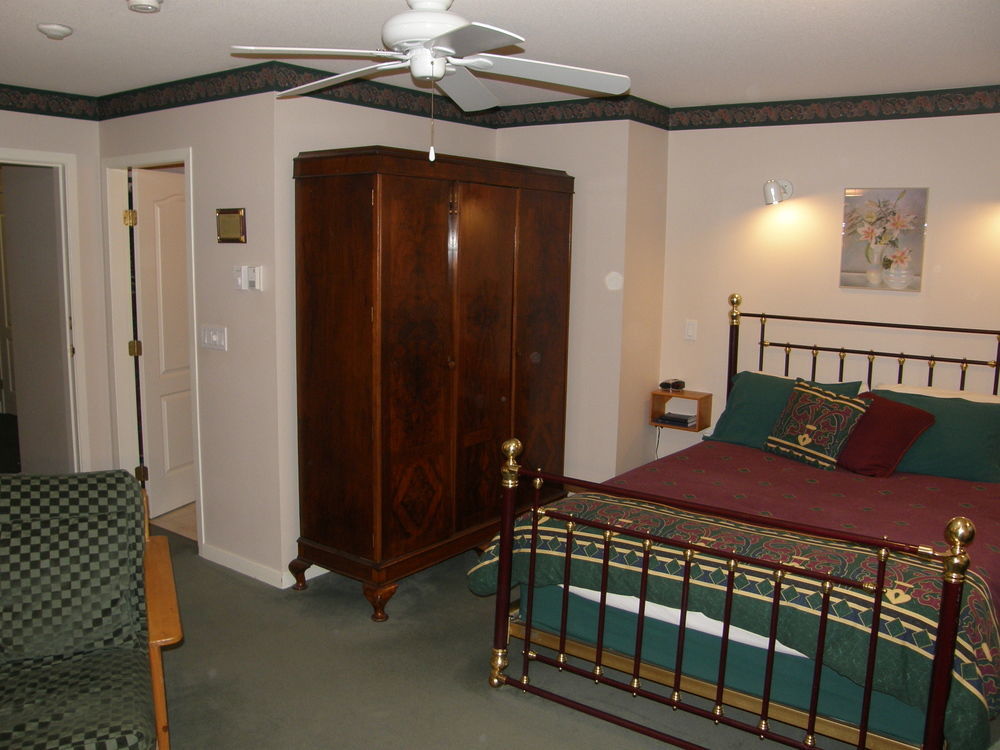 Cedar Wood Lodge Bed & Breakfast Inn Port Alberni Zewnętrze zdjęcie
